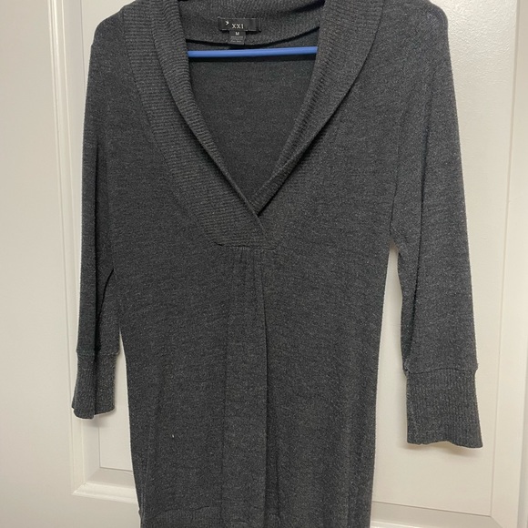 Sweater - Picture 2 of 3